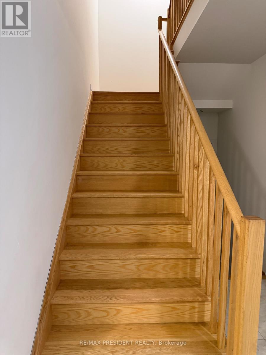 21 Velvet Way, Thorold, Ontario  L2V 0P2 - Photo 8 - X12666010