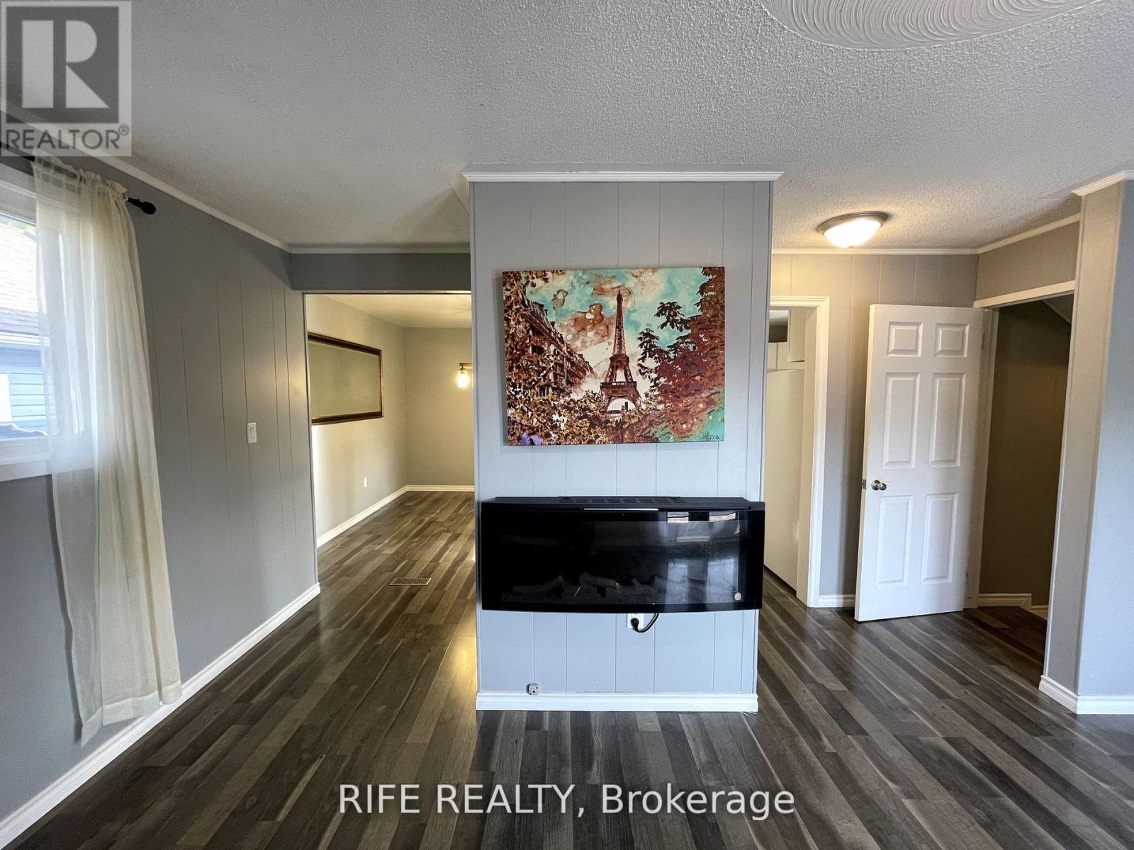 691 Rennie Street, Hamilton, Ontario  L8H 3R1 - Photo 14 - X12666126