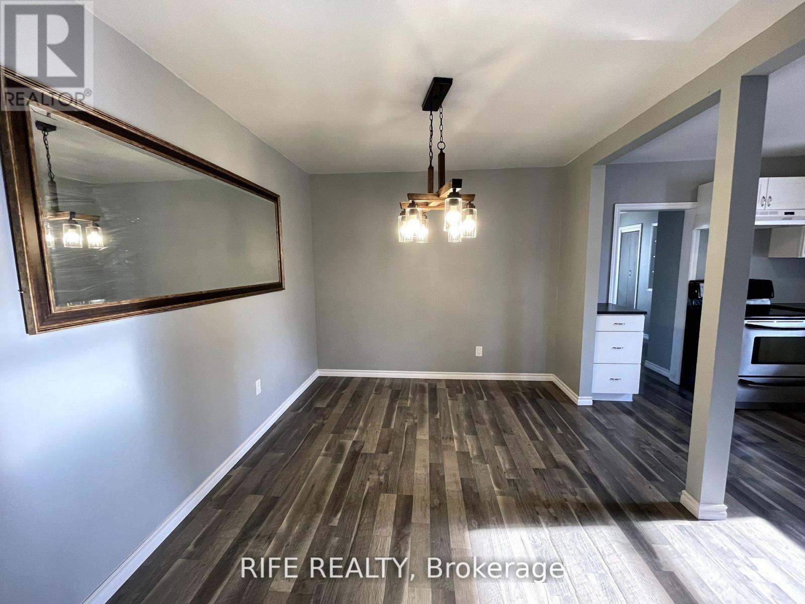 691 Rennie Street, Hamilton, Ontario  L8H 3R1 - Photo 16 - X12666126