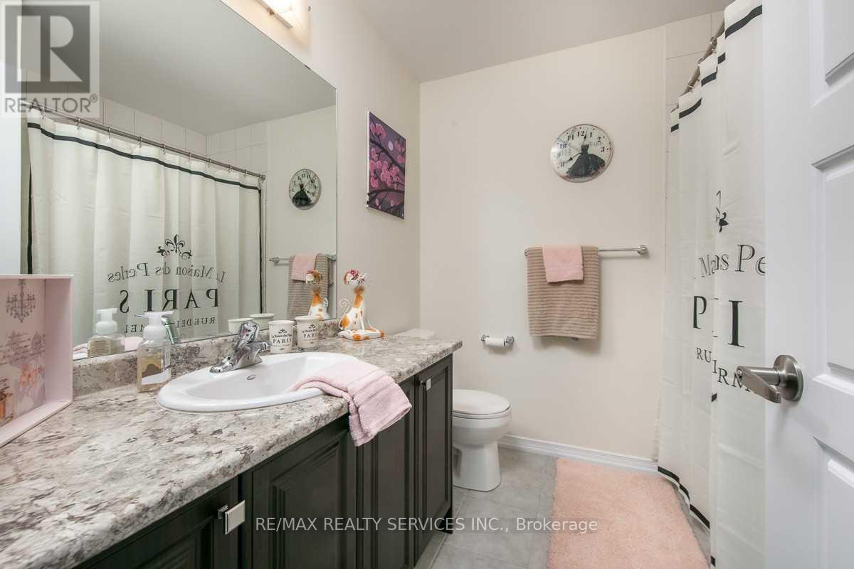 7722 Redbud Lane, Niagara Falls (Brown), Ontario  L2H 3S2 - Photo 13 - X12666158