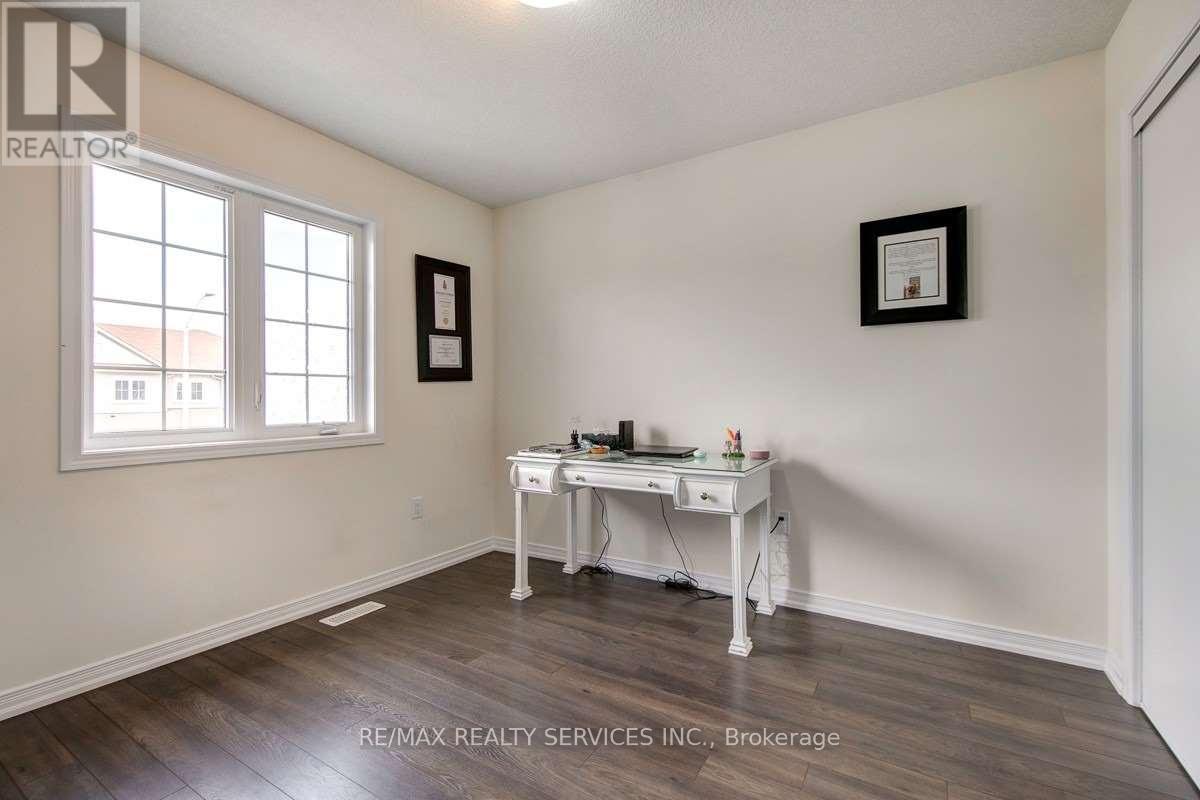 7722 Redbud Lane, Niagara Falls (Brown), Ontario  L2H 3S2 - Photo 14 - X12666158