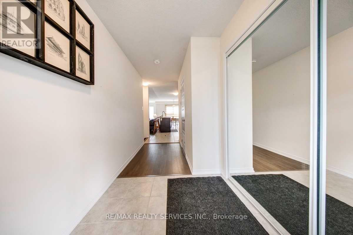 7722 Redbud Lane, Niagara Falls (Brown), Ontario  L2H 3S2 - Photo 3 - X12666158