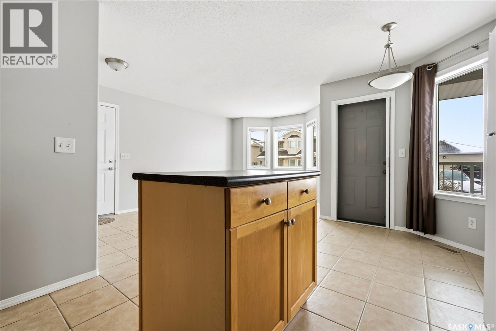 4110 Buckingham Drive E, Regina, Saskatchewan  S4V 3A9 - Photo 11 - SK026270