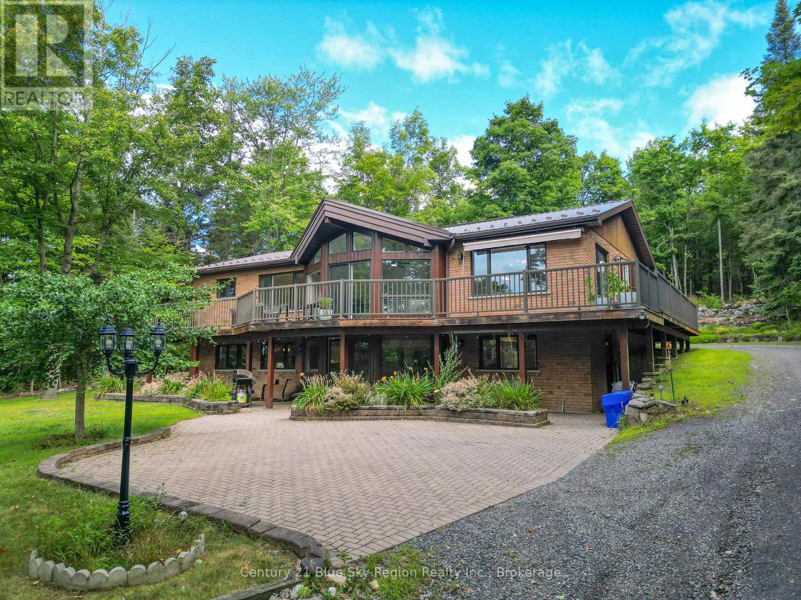 708 Anita Avenue, North Bay, Ontario  P1B 8G4 - Photo 4 - X12666164