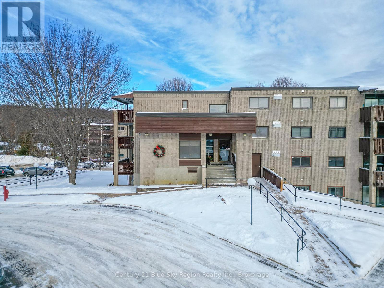 202 - 149 Lindsay Street, North Bay, Ontario  P1B 7Z1 - Photo 3 - X12666204