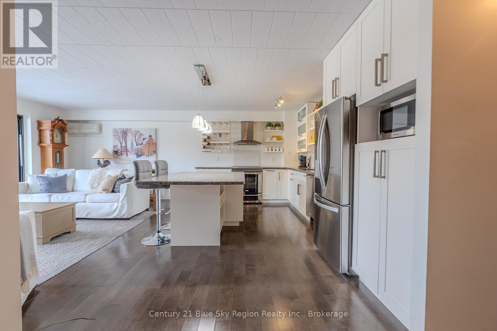 202 - 149 Lindsay Street, North Bay, Ontario  P1B 7Z1 - Photo 5 - X12666204