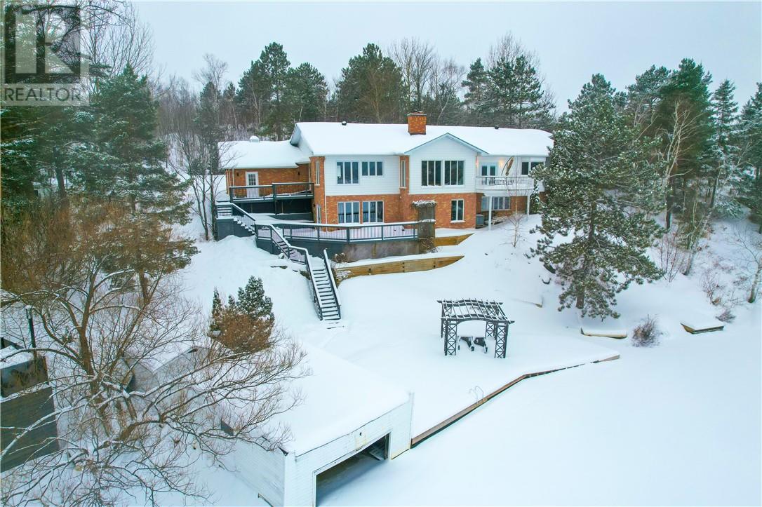 2100 South Bay Road, Sudbury, Ontario  P3E 6H7 - Photo 5 - 2125962