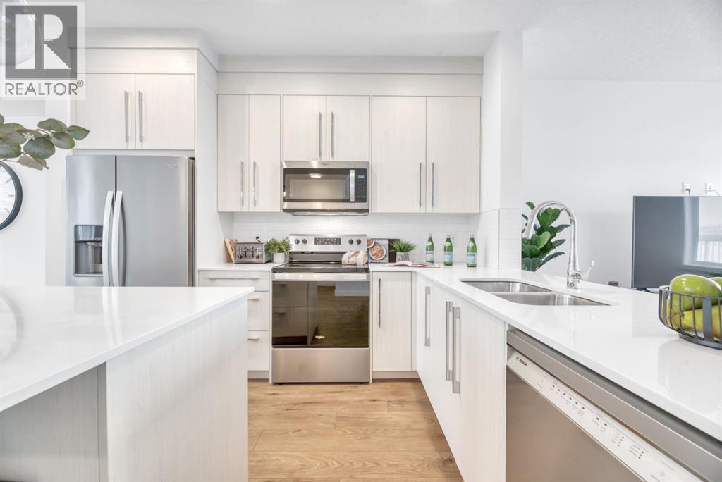 220 Creekstone Drive Sw, Calgary, Alberta  T2X 5L1 - Photo 15 - A2273134