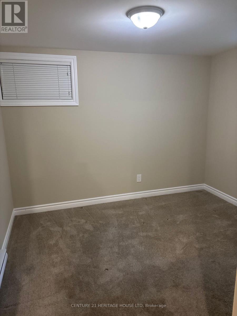 11 Barnes Street, St. Thomas, Ontario  N5R 2V3 - Photo 10 - X12666238