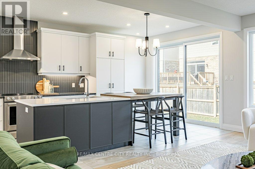 1200 Emma Chase Drive, London North (North I), Ontario  N6G 5S1 - Photo 21 - X12666262