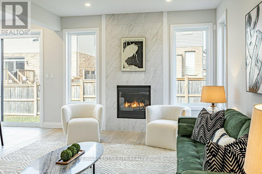 1200 Emma Chase Drive, London North (North I), Ontario  N6G 5S1 - Photo 23 - X12666262