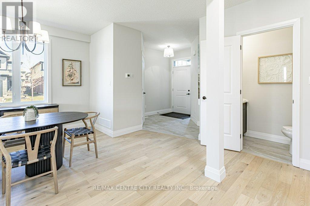 1200 Emma Chase Drive, London North (North I), Ontario  N6G 5S1 - Photo 26 - X12666262