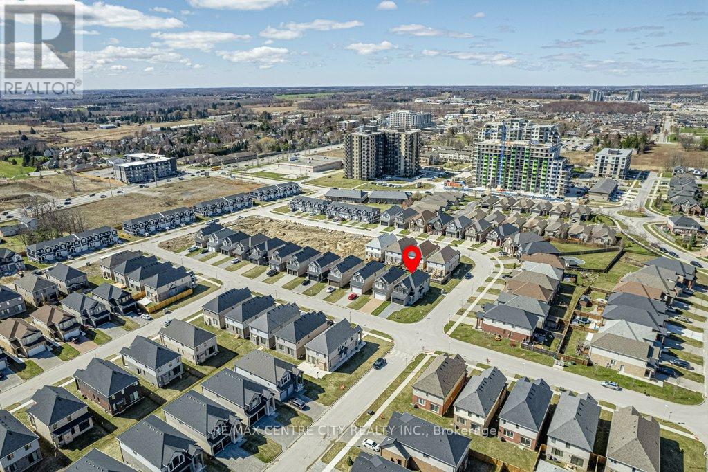 1200 Emma Chase Drive, London North (North I), Ontario  N6G 5S1 - Photo 42 - X12666262