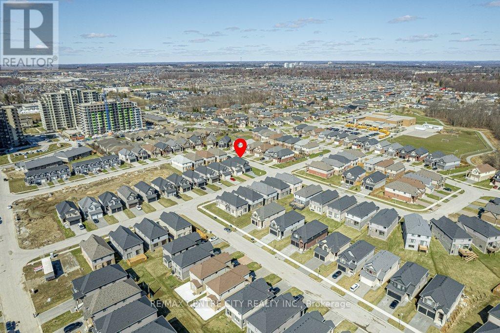 1200 Emma Chase Drive, London North (North I), Ontario  N6G 5S1 - Photo 45 - X12666262