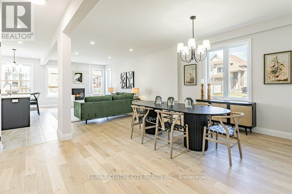 1200 Emma Chase Drive, London North (North I), Ontario  N6G 5S1 - Photo 8 - X12666262