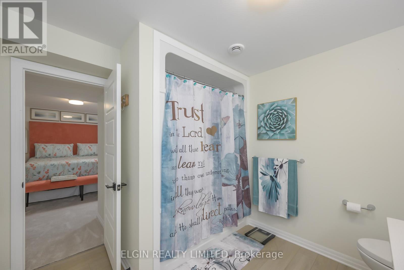 48 Snowy Owl Trail, Central Elgin, Ontario  N5R 0M7 - Photo 34 - X12666264