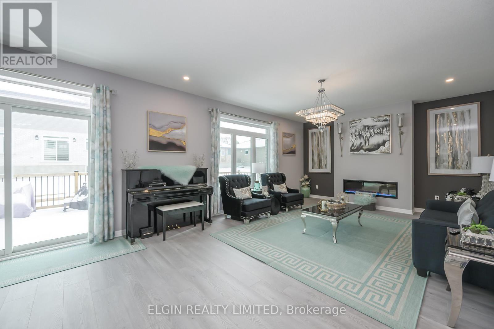 48 Snowy Owl Trail, Central Elgin, Ontario  N5R 0M7 - Photo 8 - X12666264