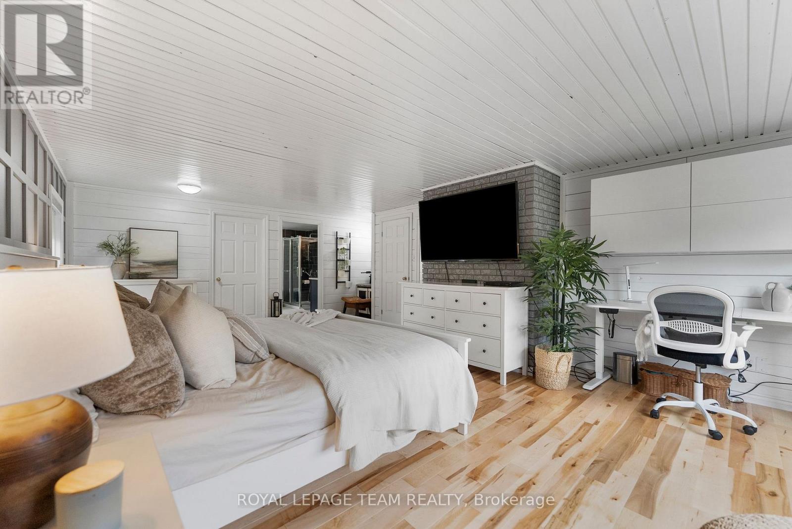 9 Hubertine Gate, Ottawa, Ontario  K2S 1S5 - Photo 20 - X12666220