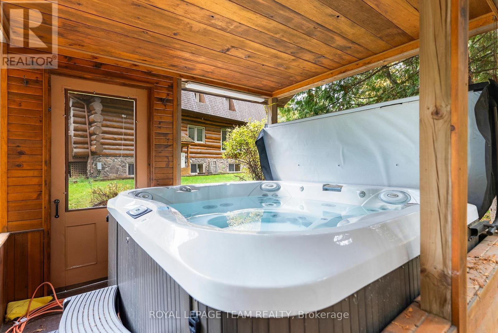 9 Hubertine Gate, Ottawa, Ontario  K2S 1S5 - Photo 37 - X12666220