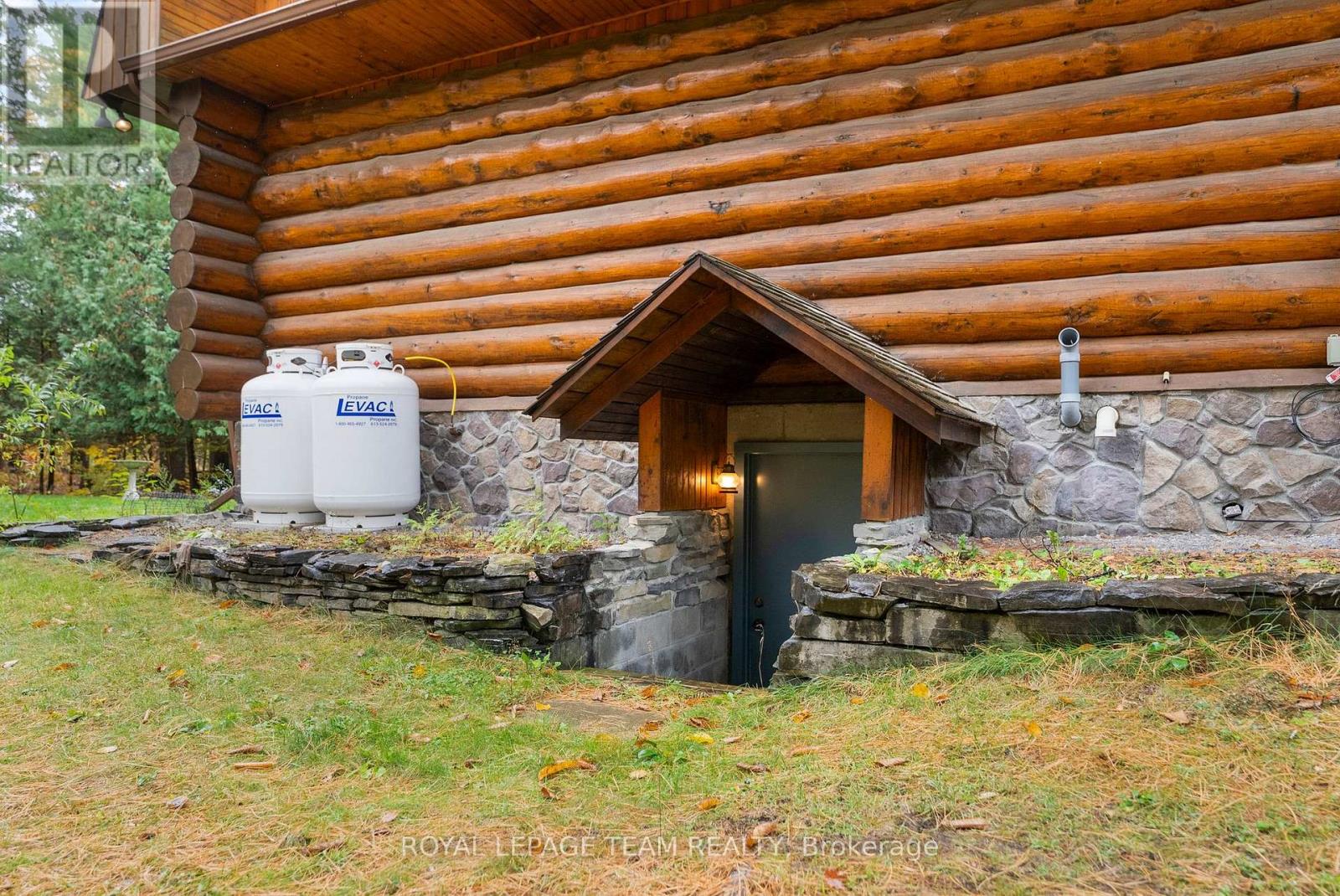 9 Hubertine Gate, Ottawa, Ontario  K2S 1S5 - Photo 38 - X12666220