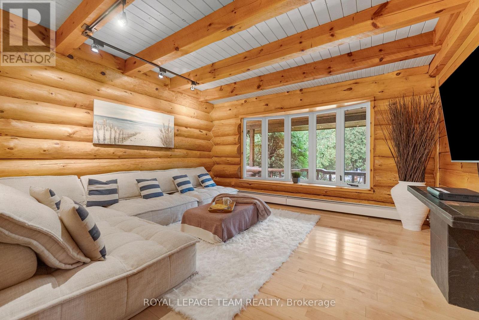 9 Hubertine Gate, Ottawa, Ontario  K2S 1S5 - Photo 6 - X12666220