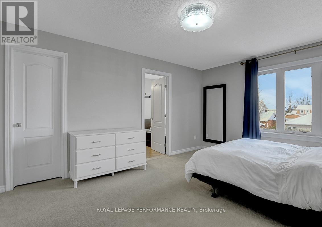 156 Talltree Crescent, Ottawa, Ontario  K2S 0B1 - Photo 10 - X12666234