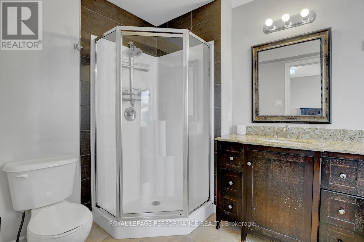 156 Talltree Crescent, Ottawa, Ontario  K2S 0B1 - Photo 11 - X12666234