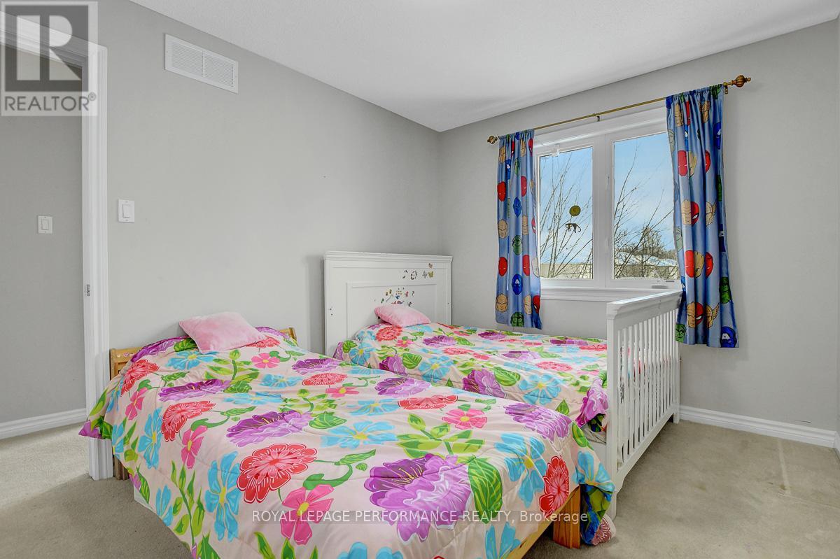 156 Talltree Crescent, Ottawa, Ontario  K2S 0B1 - Photo 13 - X12666234