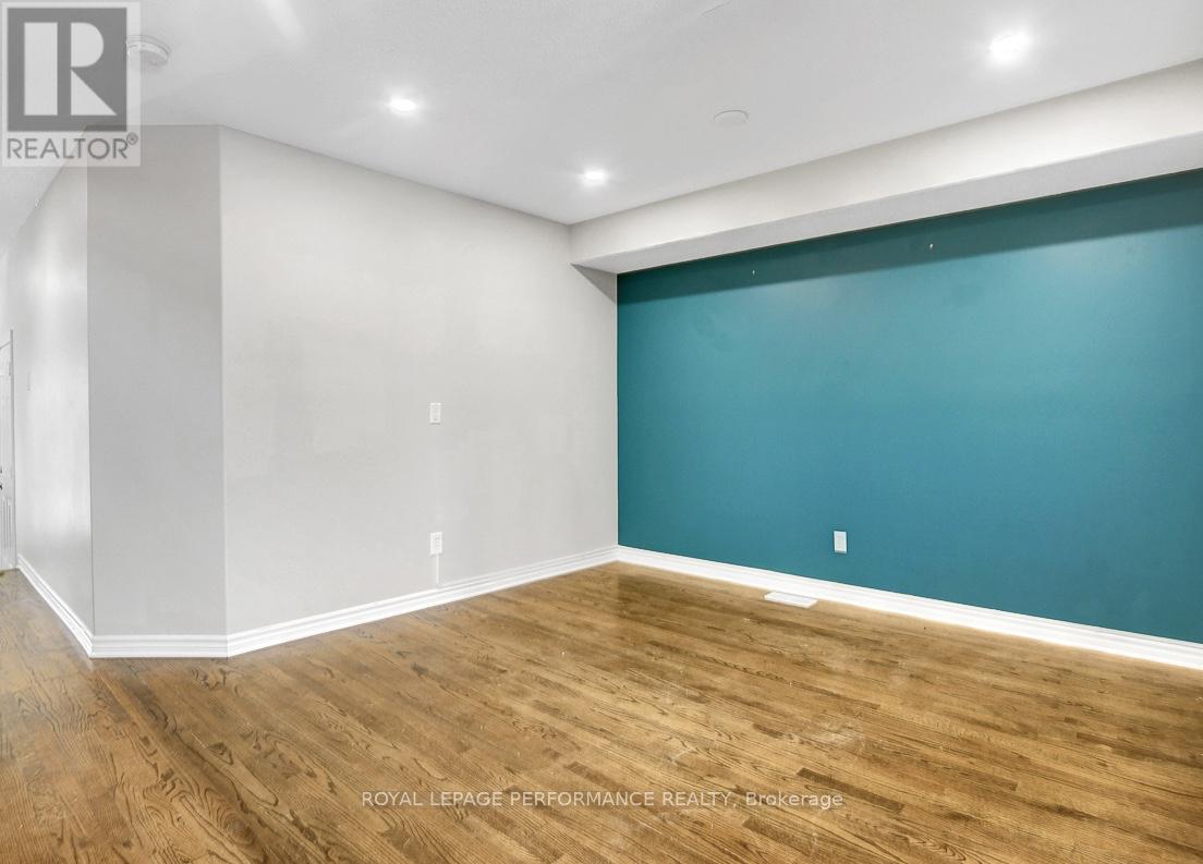 156 Talltree Crescent, Ottawa, Ontario  K2S 0B1 - Photo 5 - X12666234