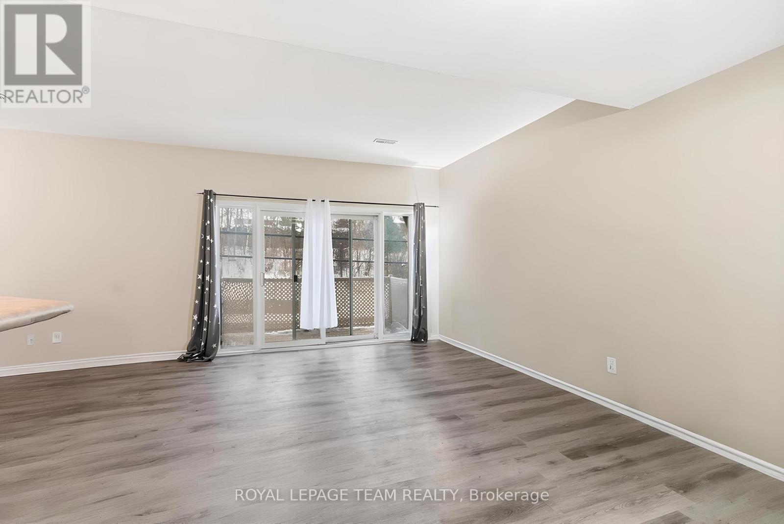 108 - 3265 St. Joseph Boulevard, Ottawa, Ontario  K1E 3Y2 - Photo 10 - X12666258