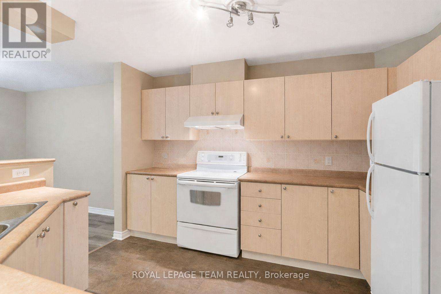 108 - 3265 St. Joseph Boulevard, Ottawa, Ontario  K1E 3Y2 - Photo 6 - X12666258