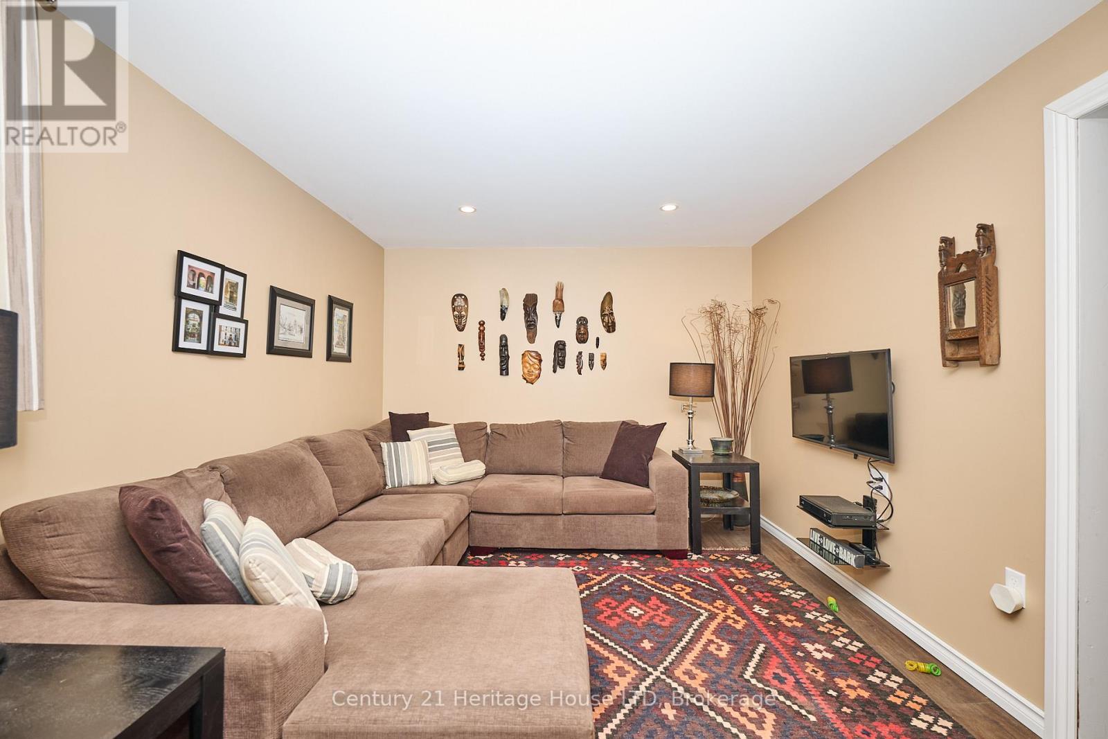 3112 Ussher Street, Niagara Falls (Chippawa), Ontario  L2G 6M2 - Photo 25 - X12666274