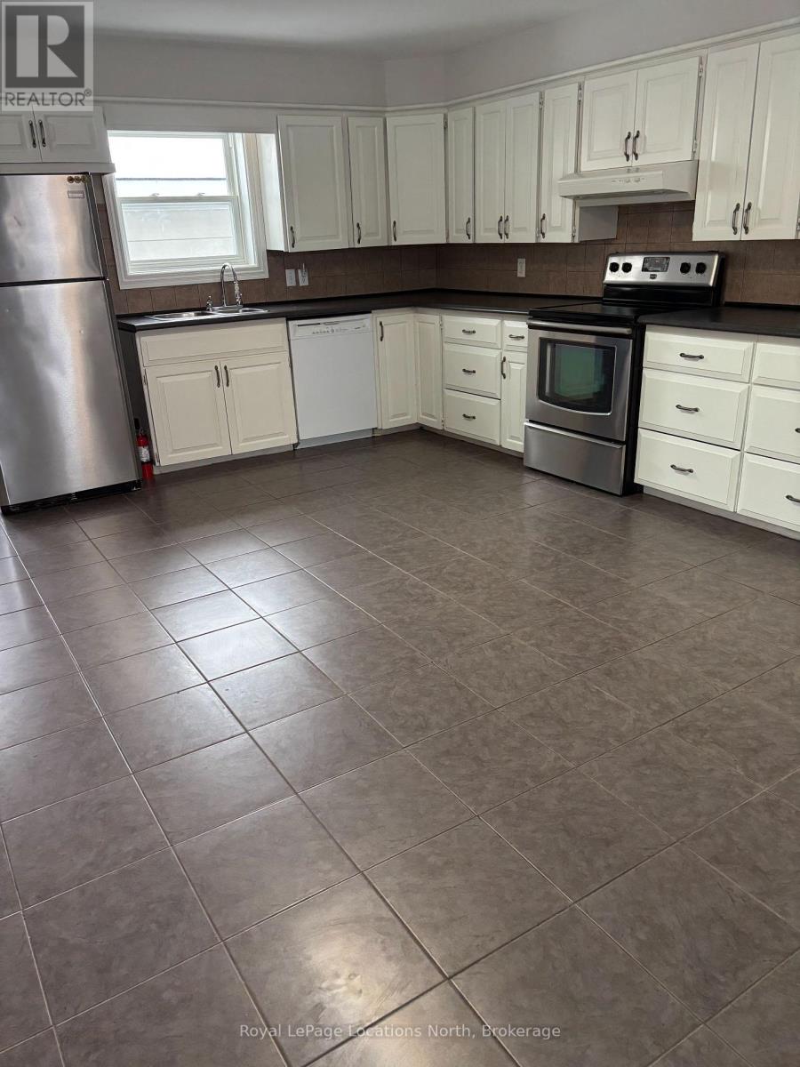 180 Ninth Street, Collingwood, Ontario  L9Y 2G5 - Photo 13 - S12590650