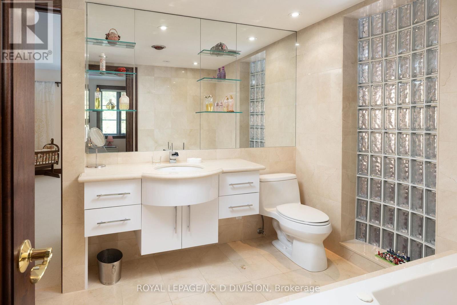 428 Russell Hill Road, Toronto, Ontario M5P 2S3 - Photo 25 - C12572516