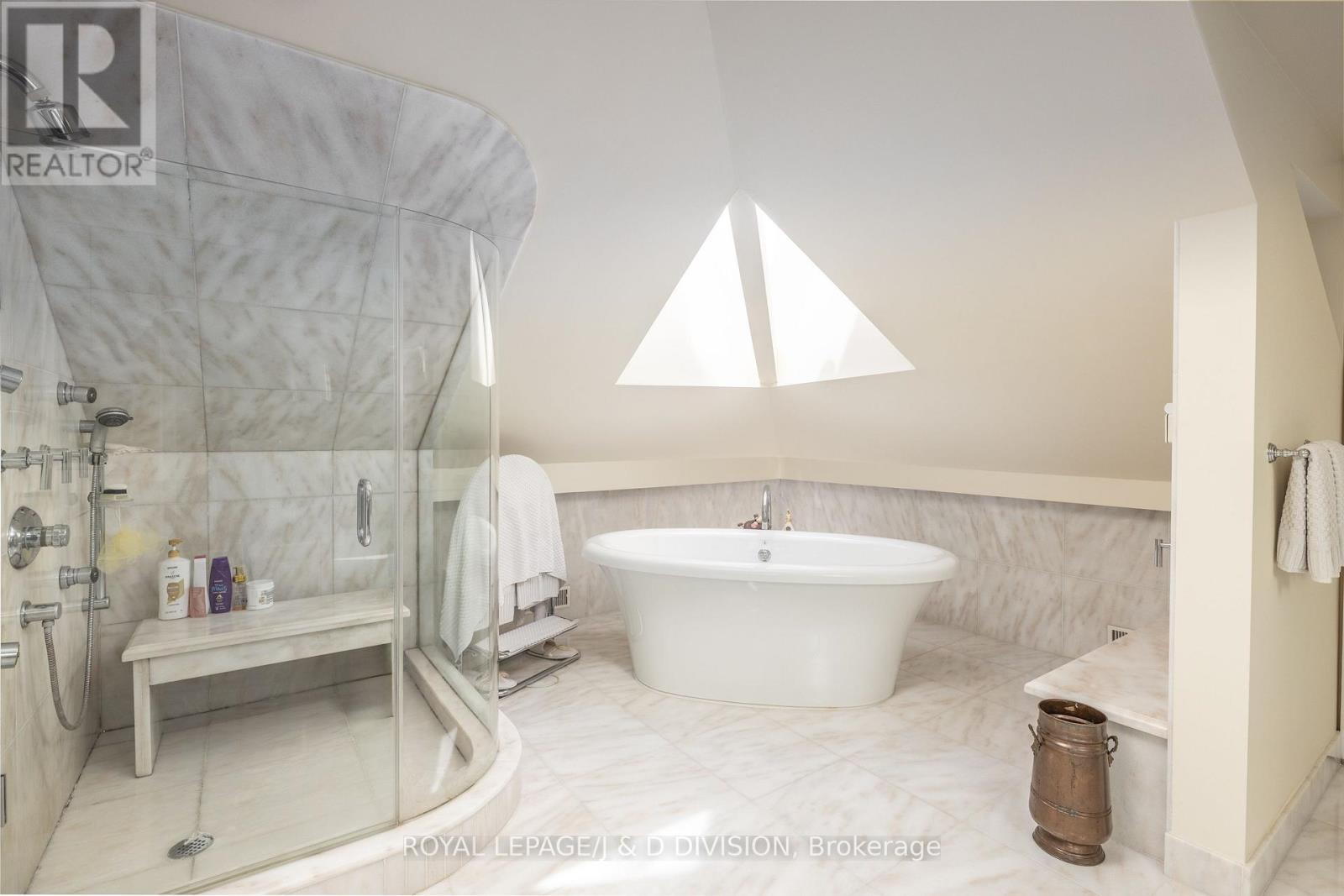 428 Russell Hill Road, Toronto, Ontario M5P 2S3 - Photo 34 - C12572516