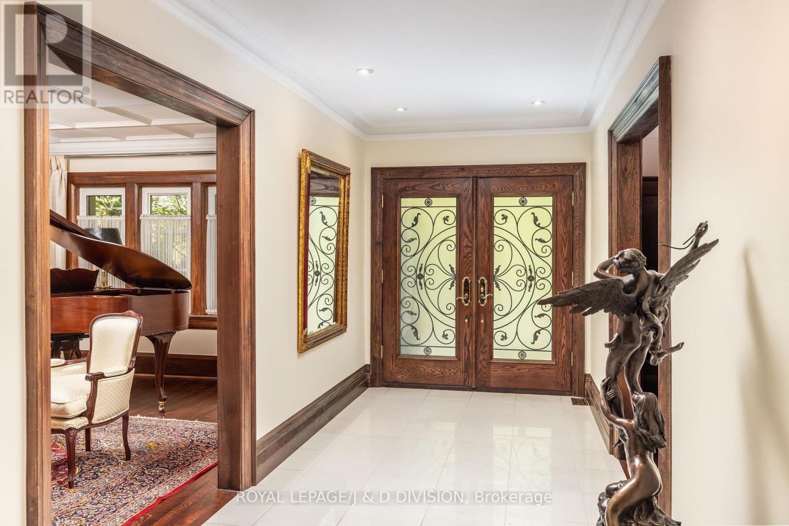 428 Russell Hill Road, Toronto, Ontario M5P 2S3 - Photo 6 - C12572516