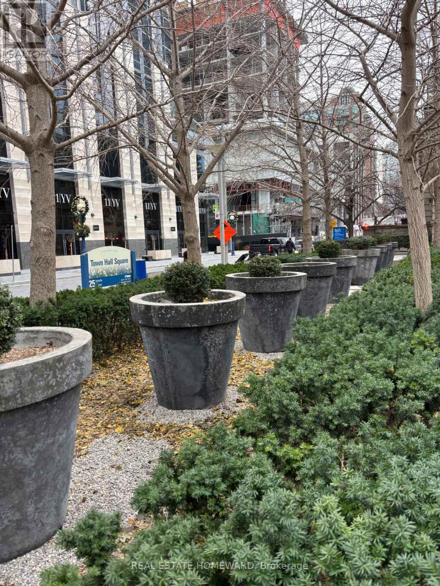 305 - 21 Scollard Street, Toronto, Ontario  M5R 1G1 - Photo 25 - C12663632