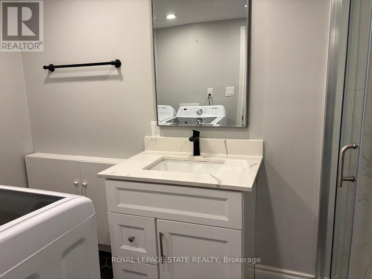 373 East 27th Street, Hamilton, Ontario  L8V 3H1 - Photo 34 - X12612604