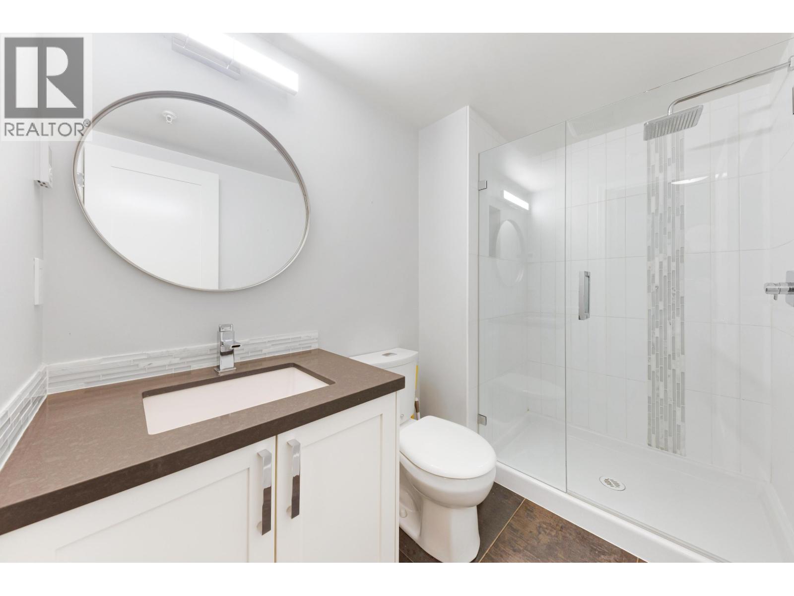 213 365 E 1st Street, North Vancouver, British Columbia V7L 4W5 - Photo 17 - R3076323