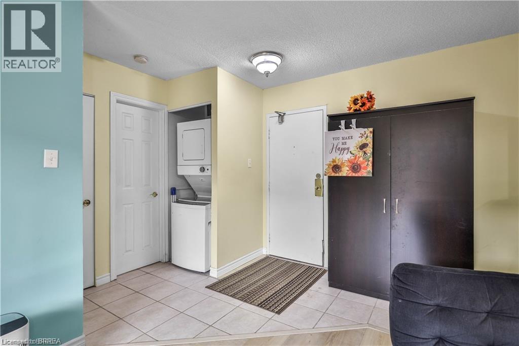 793 Colborne Street E Unit# 104, Brantford, Ontario  N3S 7J3 - Photo 3 - 40790011