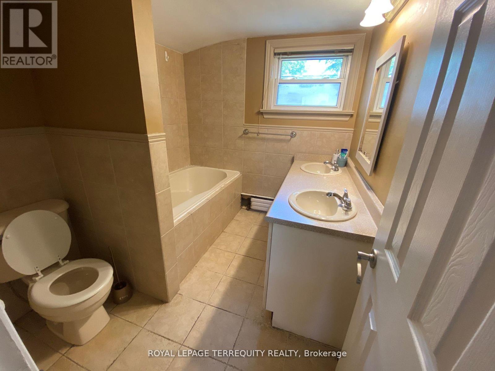 5 Abbotsfield Gate, Toronto, Ontario  M1T 1N9 - Photo 5 - E12666212