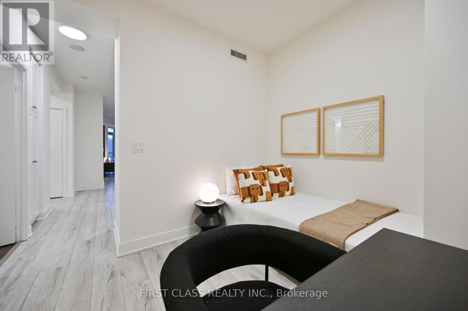 610 - 125 Village Green Square, Toronto, Ontario  M1S 0G3 - Photo 17 - E12666228