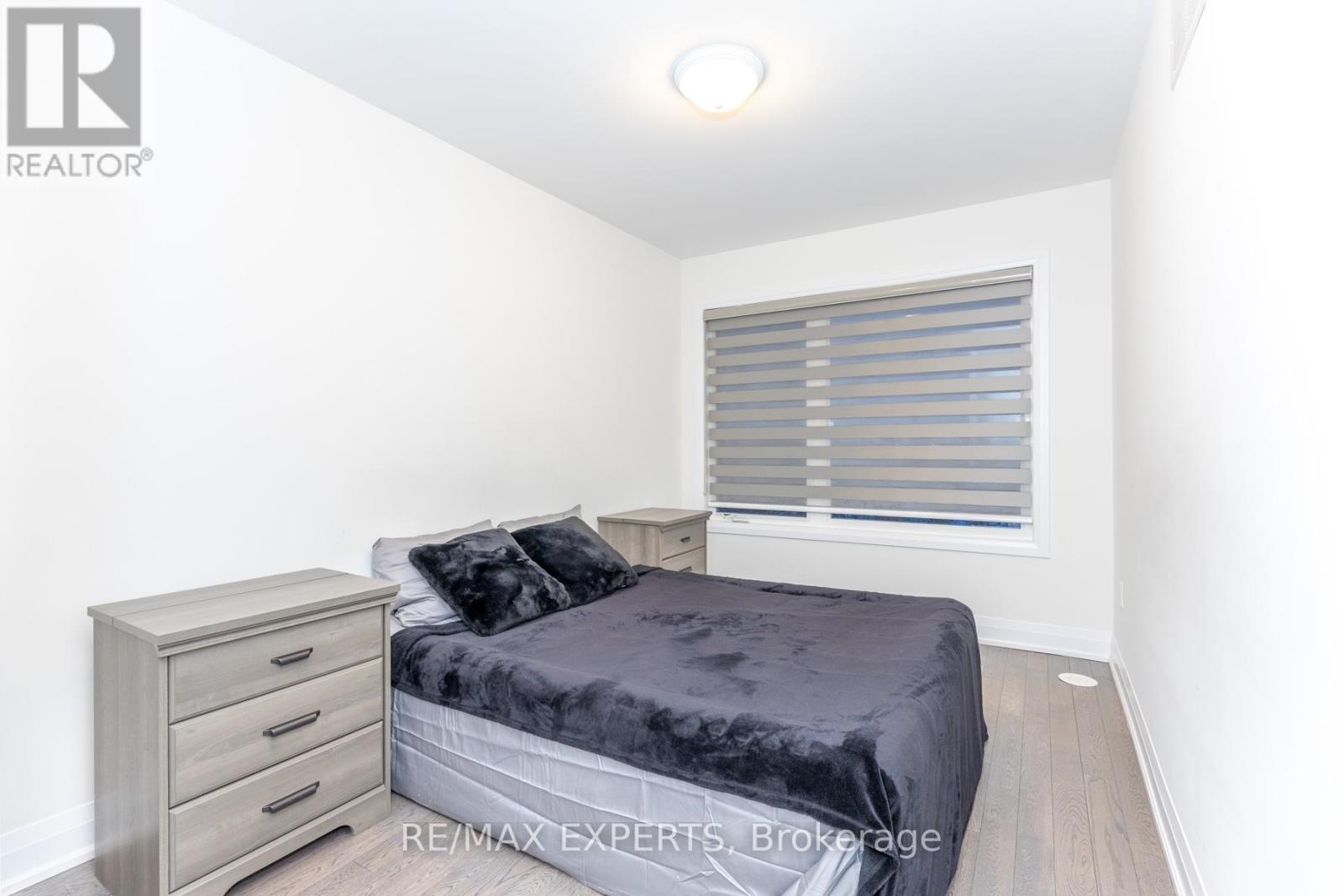 190 Moneypenny Place, Vaughan (Beverley Glen), Ontario  L4J 0K9 - Photo 34 - N12666236