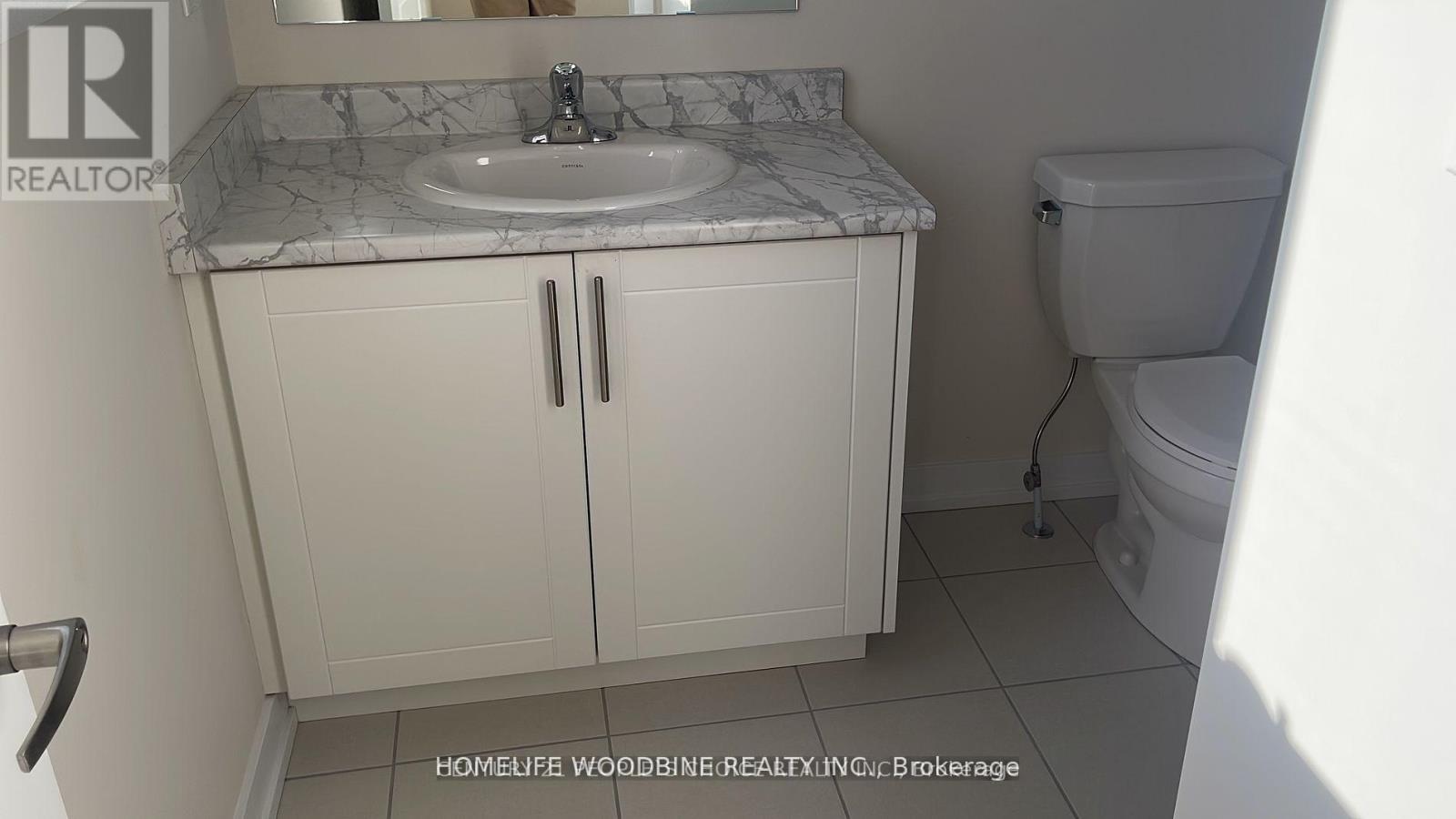 43 - 30 Chiffon Street, Vaughan (Steeles West Industrial), Ontario  L4L 1V8 - Photo 5 - N12666284