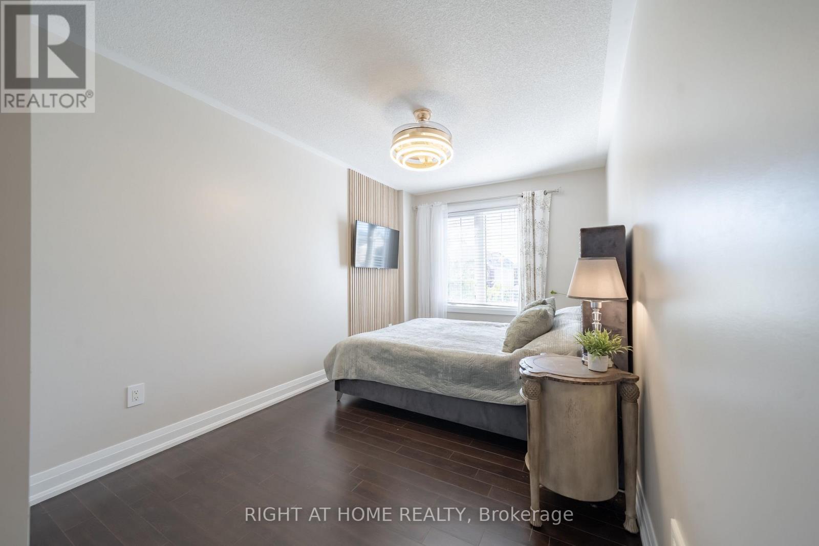 182 Meadowhawk Trail, Bradford West Gwillimbury, Ontario  L3Z 0E9 - Photo 8 - N12441386