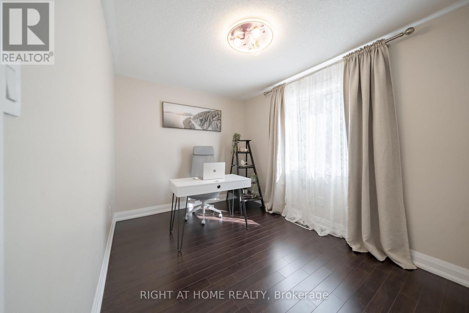 182 Meadowhawk Trail, Bradford West Gwillimbury, Ontario  L3Z 0E9 - Photo 11 - N12441386