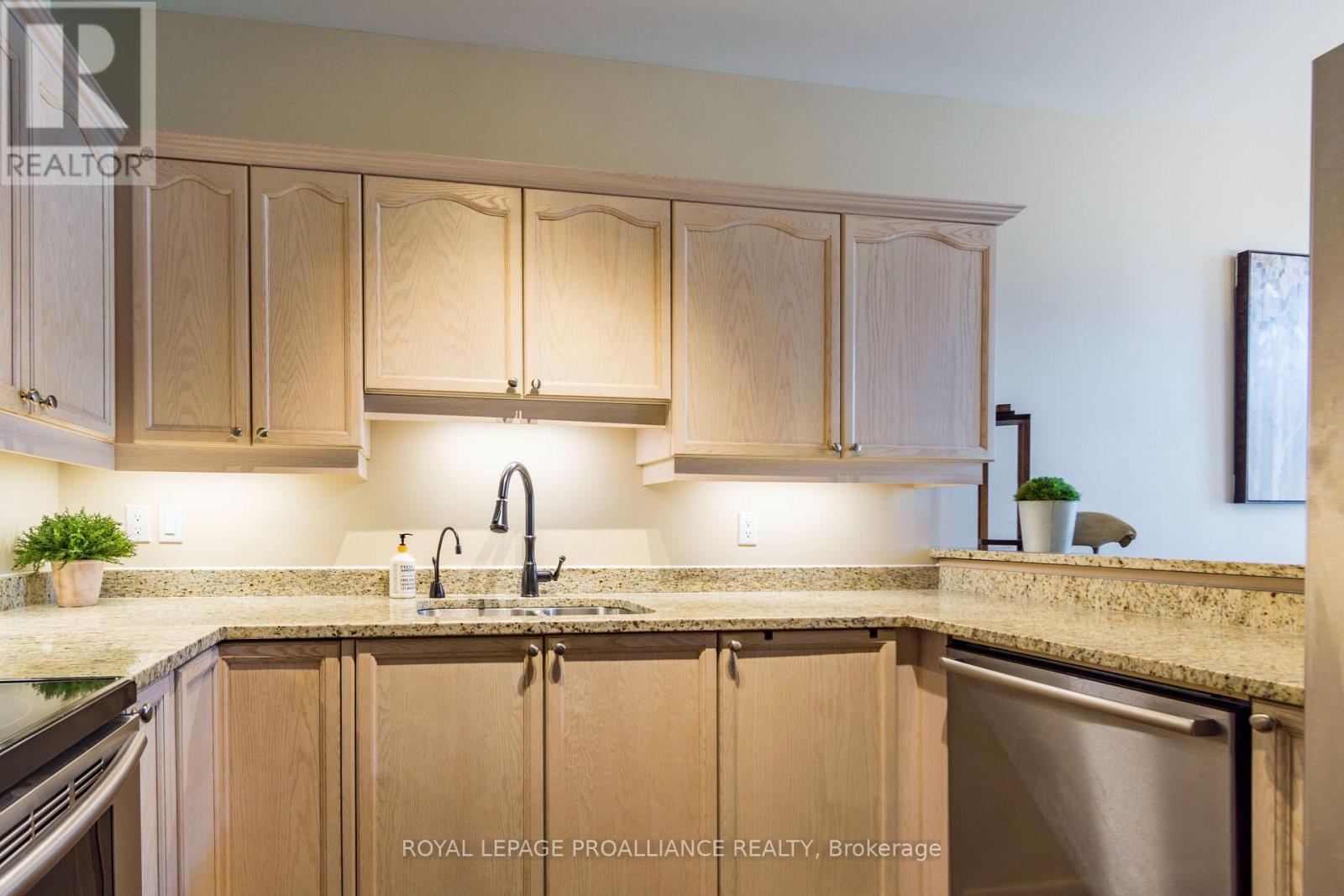 2 - 355 Dundas Street W, Belleville, Ontario  K8P 1B3 - Photo 18 - X12382282