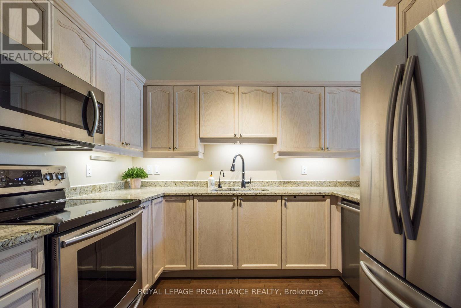 2 - 355 Dundas Street W, Belleville, Ontario  K8P 1B3 - Photo 17 - X12382282