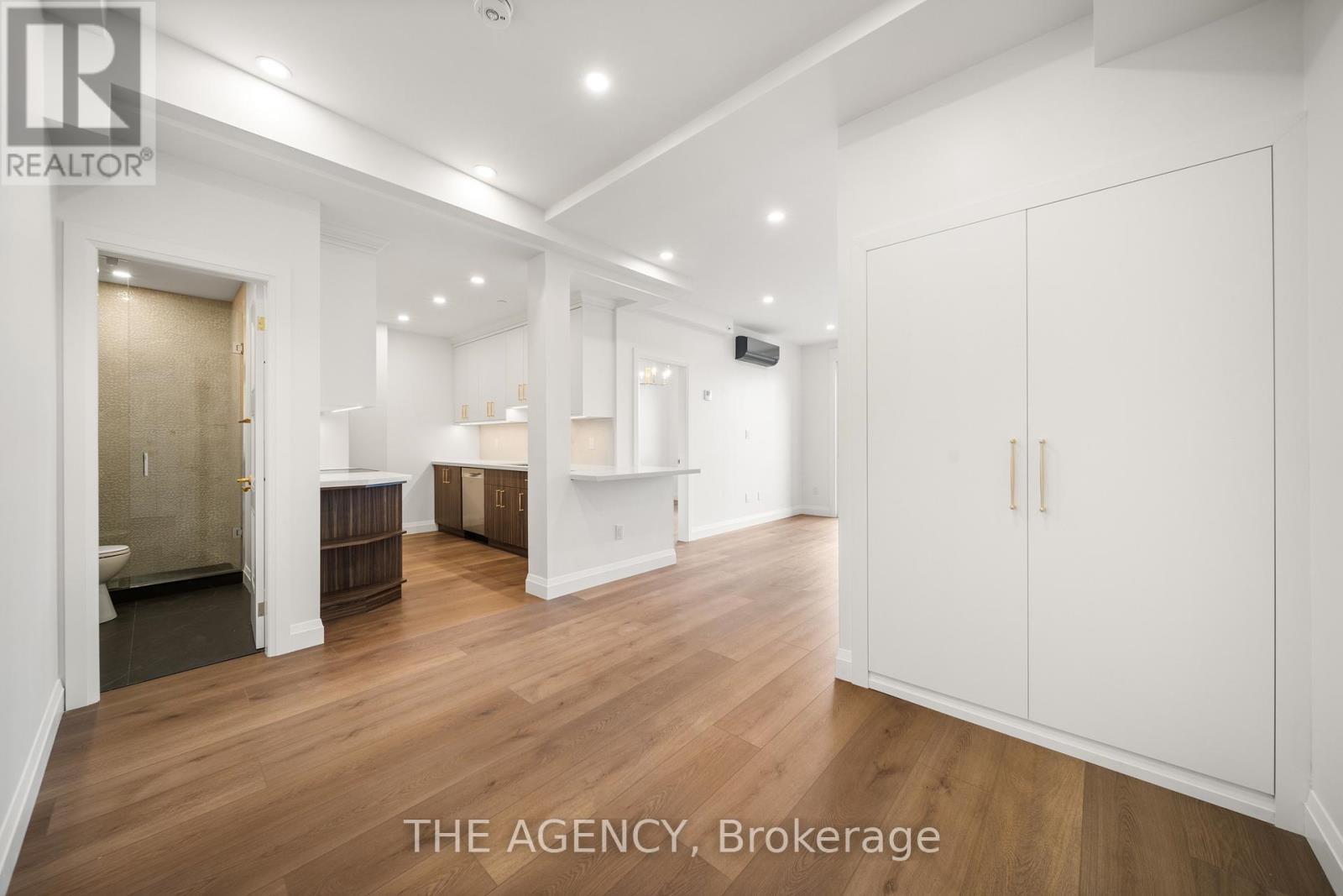 1 - 153 Main Street E, Milton, Ontario  L9T 1N7 - Photo 4 - W12666168