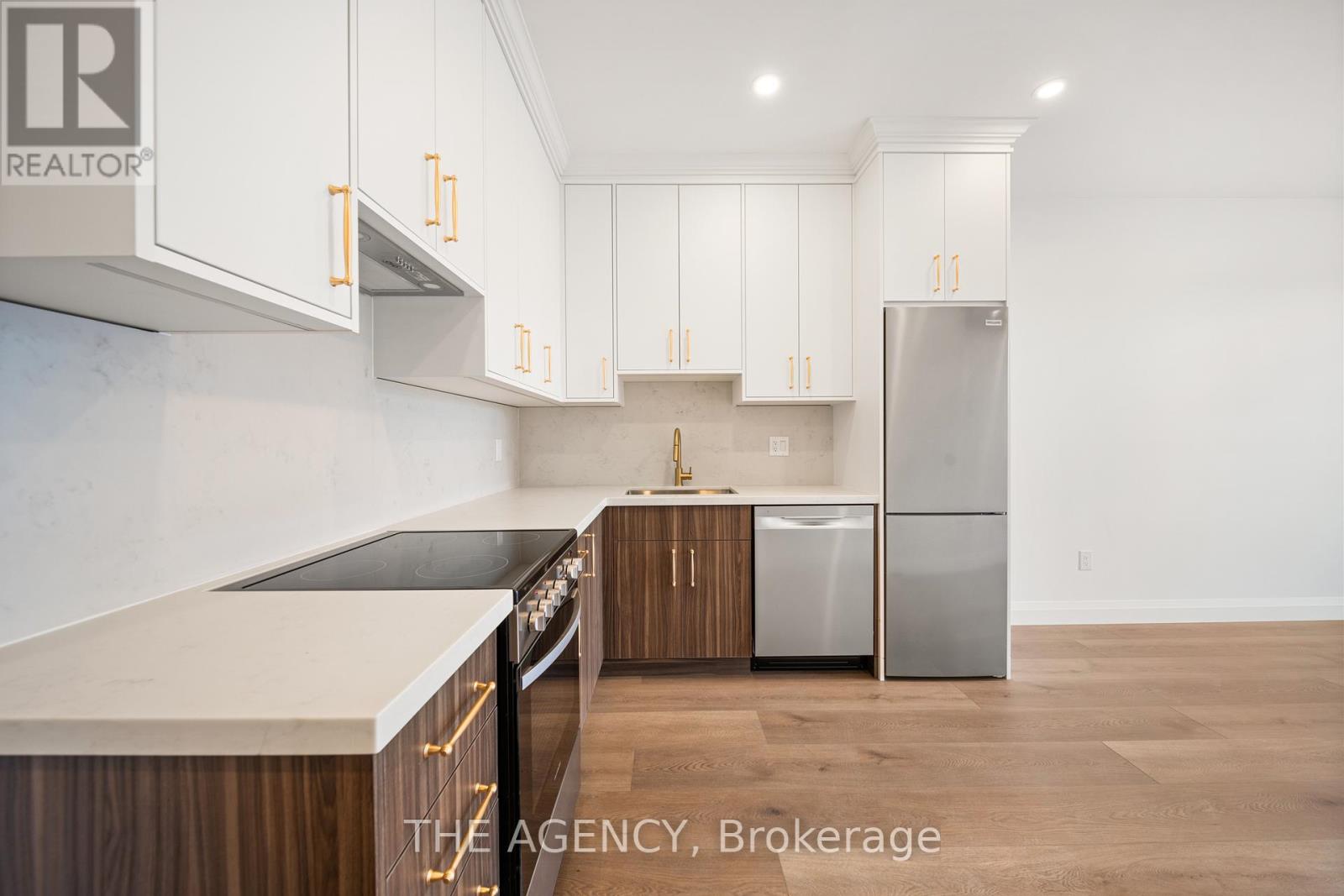 6 - 153 Main Street E, Milton, Ontario  L9T 1N7 - Photo 7 - W12666170